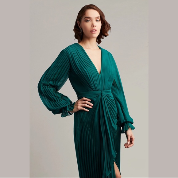 TADASHI SHOJI - GORDON PLEATED CRINKLE CHIFFON GOWN - Picture 4 of 5